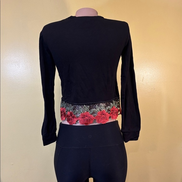 🥀 Rose Top - Picture 4 of 5